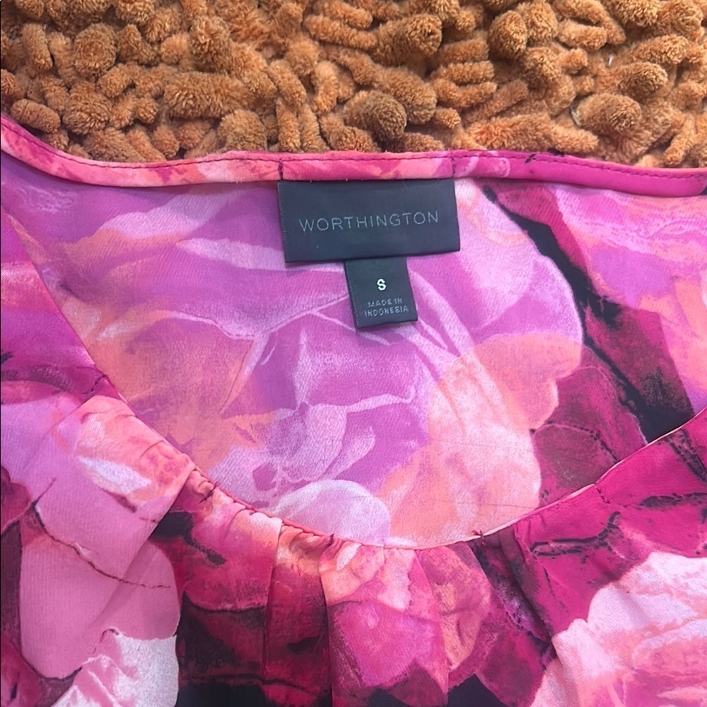 Worthington Pink Peplum Graphic Blouse - Picture 2 of 4